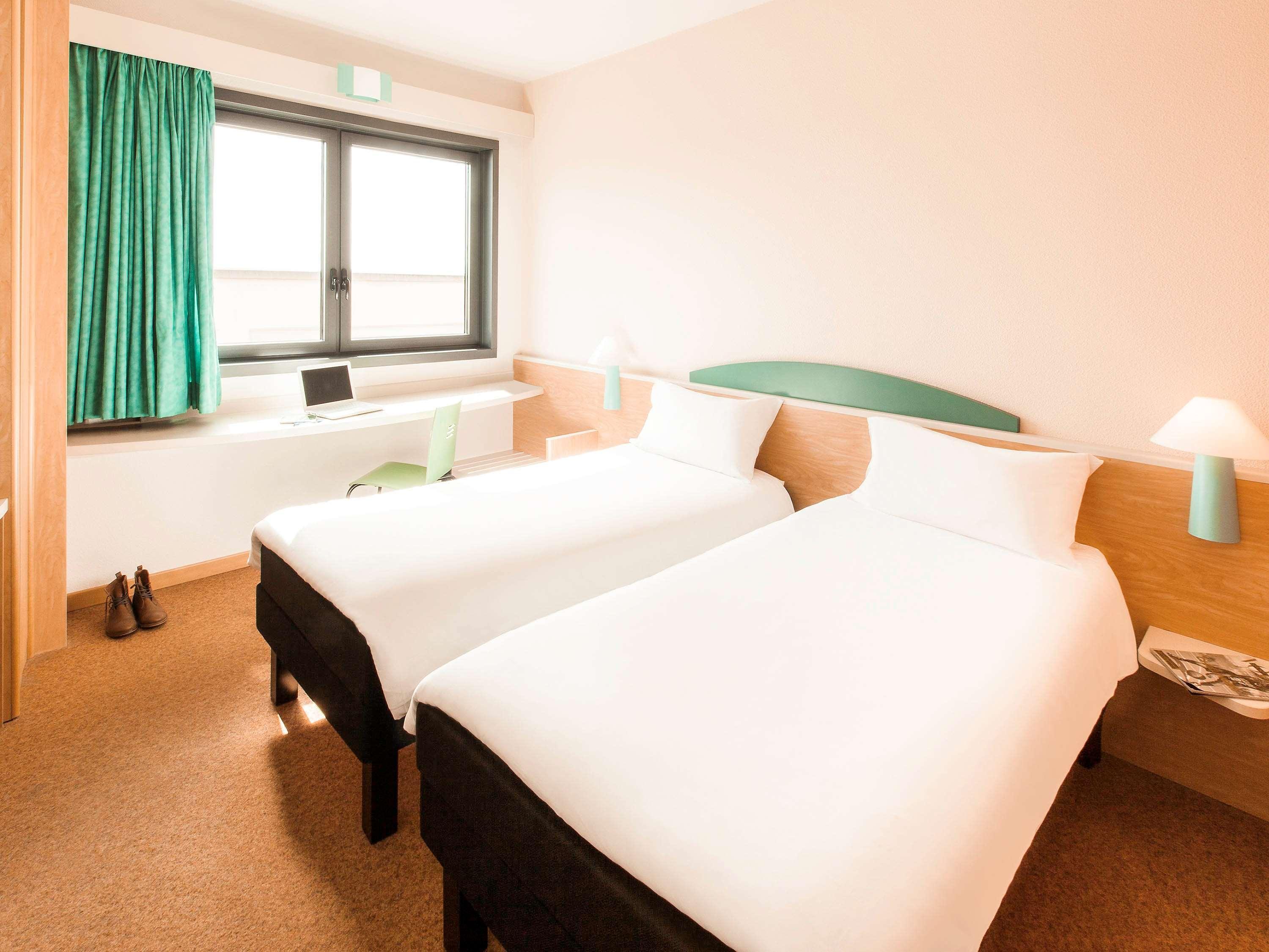 Ibis Roma Fiera Hotel Eksteriør billede